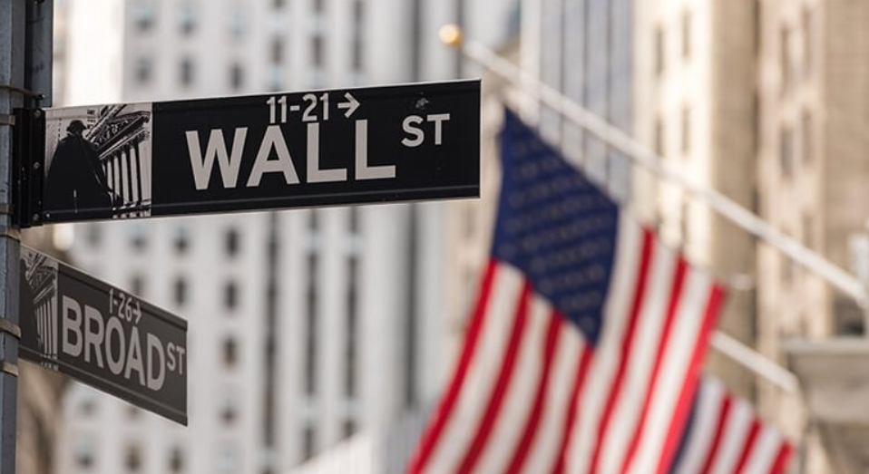 وول ستريت تغلق على تراجع حاد بعد جلسة متقلبة بفعل تصاعد التوترات بين واشنطن وطهران